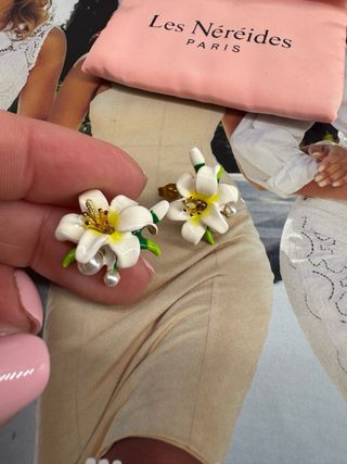 Pendientes Les Néréides Flor Blanca Perla