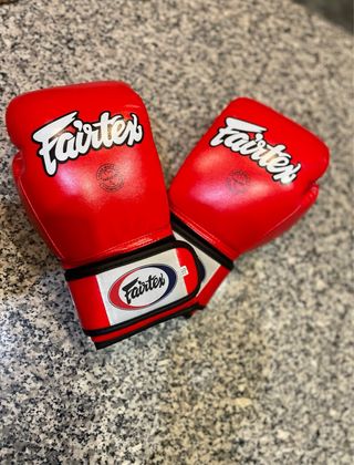 Guantoni Fairtex BGV1 Rossi 10 Oz