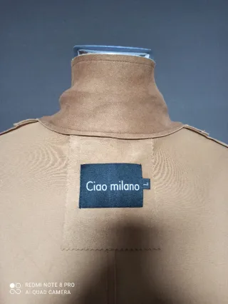 Abrigo fino marrón estampado floral