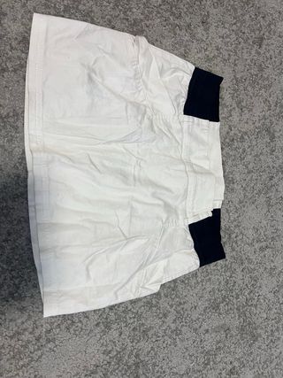 Lote de 4 faldas 1 marca Blanco/40 1 Bershka/L