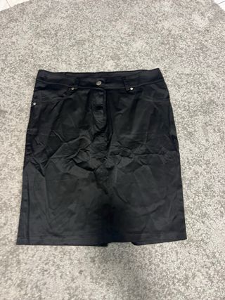 Lote de 4 faldas 1 marca Blanco/40 1 Bershka/L