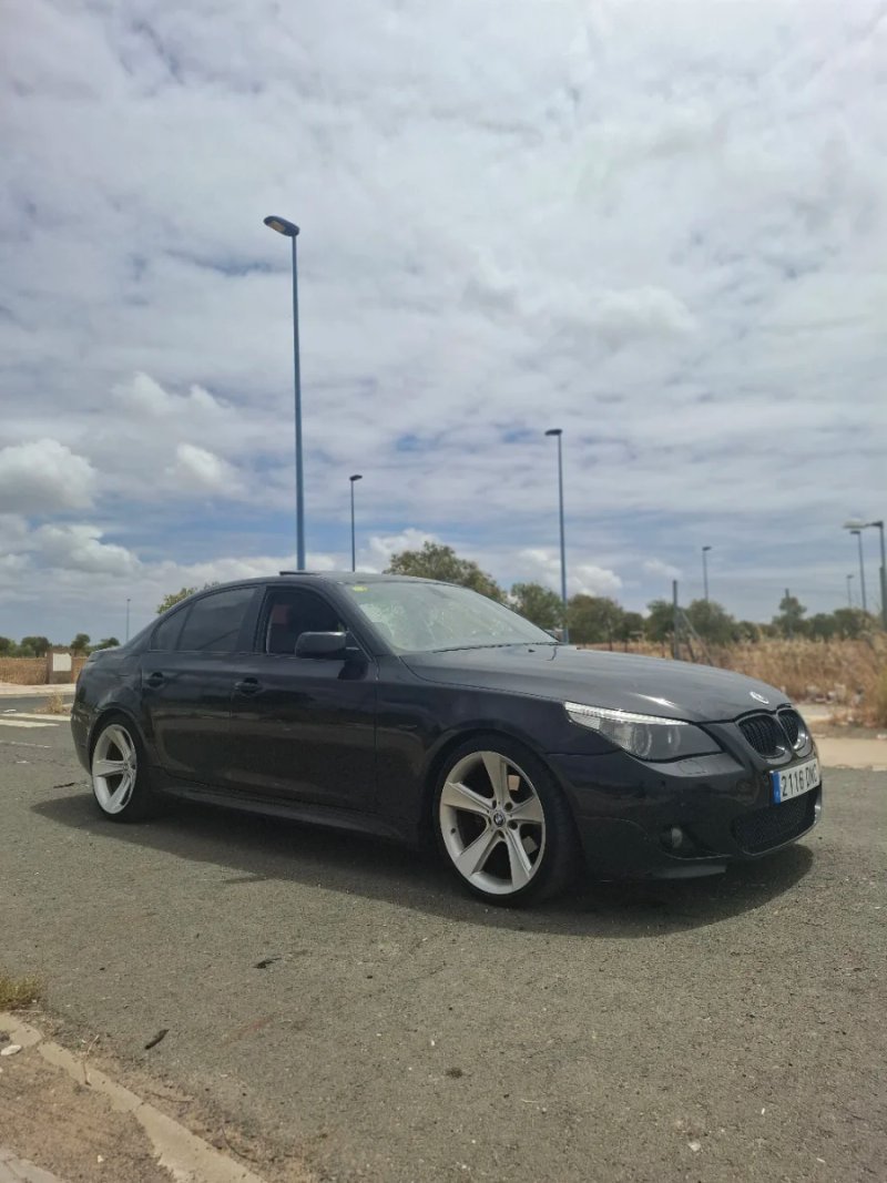 BMW Serie 5 2004 - foto 1