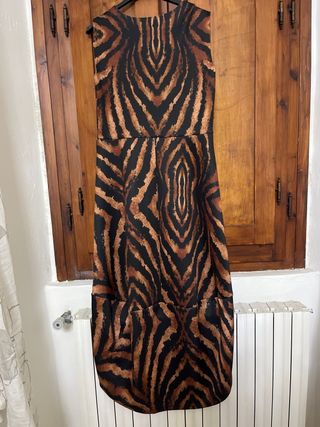 Vestito zebrato asimmetrico