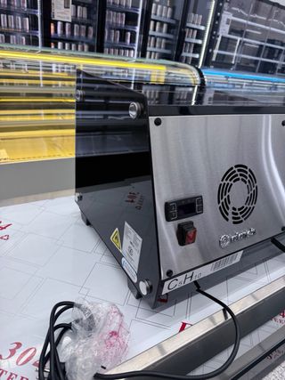 VITRINAS DE TAPAS DE 6 BANDEJAS , IVA INCLUIDO ,