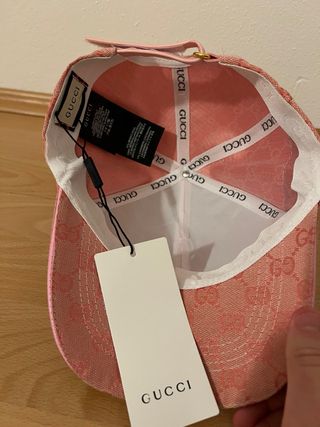 Cappellino Gucci rosa mai usato