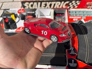 Scalextric C2 GT Seat Cupra GT vs Seat Cupra GT