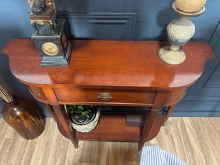 Consola estilo inglés madera