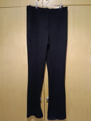 Pantalón negro Zara