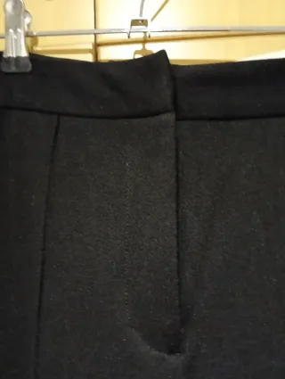 Pantalón negro Zara