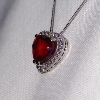 Colgante Corazón Rubí y Diamantes Oro 14k
