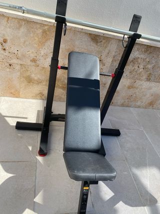 Banco de pesas y mancuernas