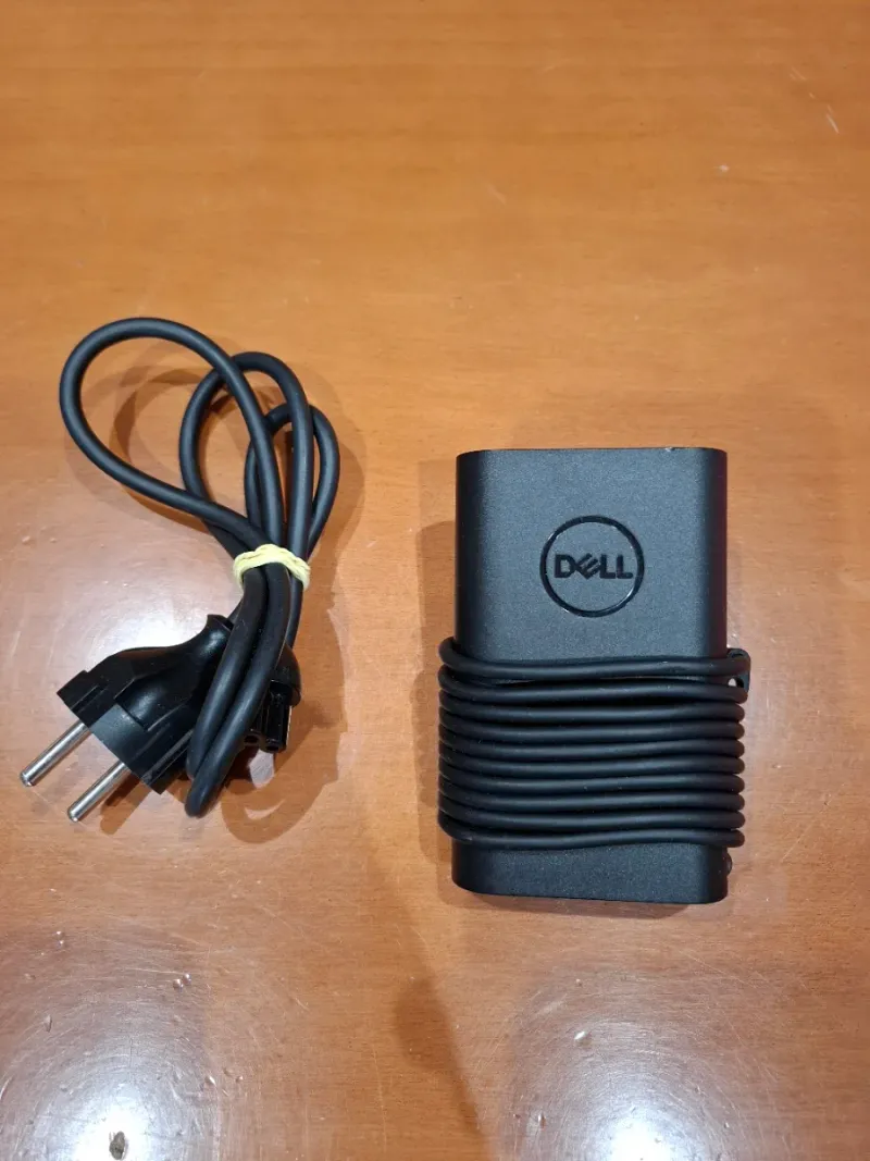 Cargador Dell Negro