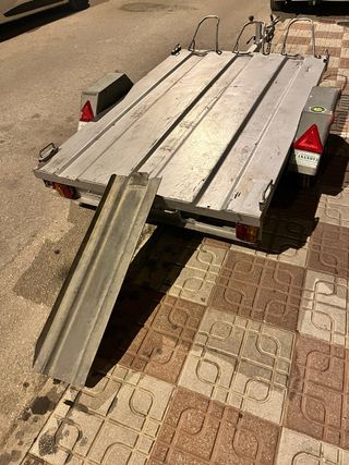 Alquiler remolque motos