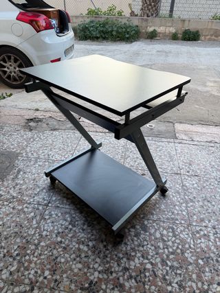 Mesa auxiliar para ordenador