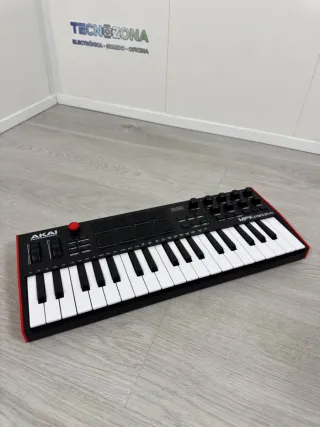 Teclado Controlador Akai MIDI USB