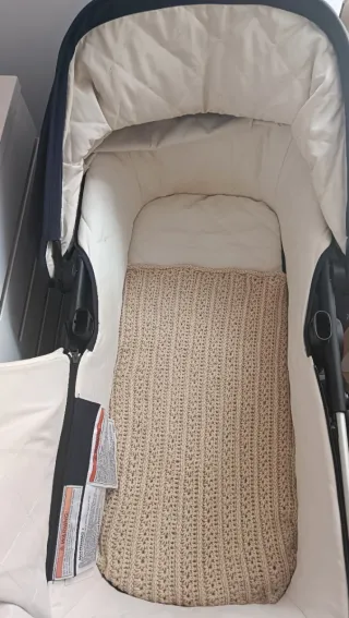 Manta tejida a mano crochet para carrito de bebé