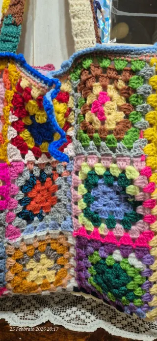 Borsa uncinetto granny squares fatta a mano
