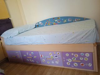 ¡Cama infantil con súper almacenaje!