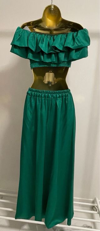 Conjunto Top e Saia Cetim Verde