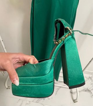 Conjunto Top e Saia Cetim Verde