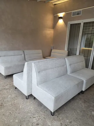 OPORTUNIDAD 7 Sofás de 2 plazas para restauración.
