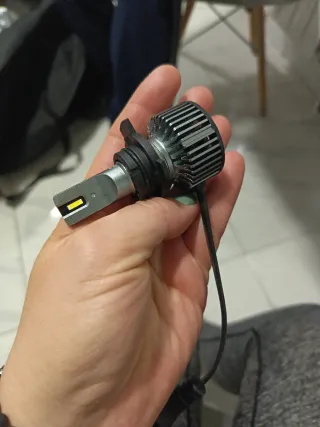 Bombillas LED Philips Ultinon HIR2