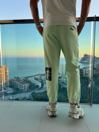 Pantalón deportivo Lacoste