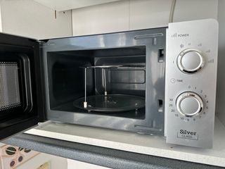Microondas Orbegozo Silver Class