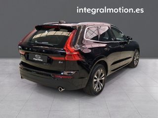 Volvo XC60 2.0 B4 D AWD Momentum Pro Auto