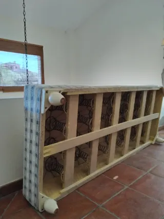 Divania, canapé, cama de dia vintage.