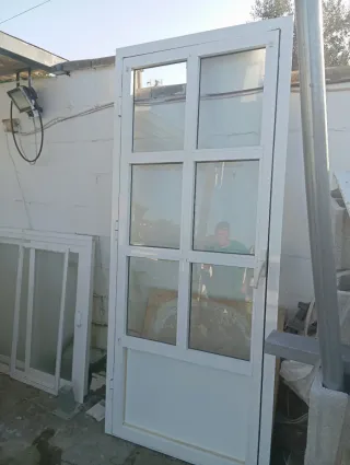 Puerta aluminio con cristal patio Medidas 207 de