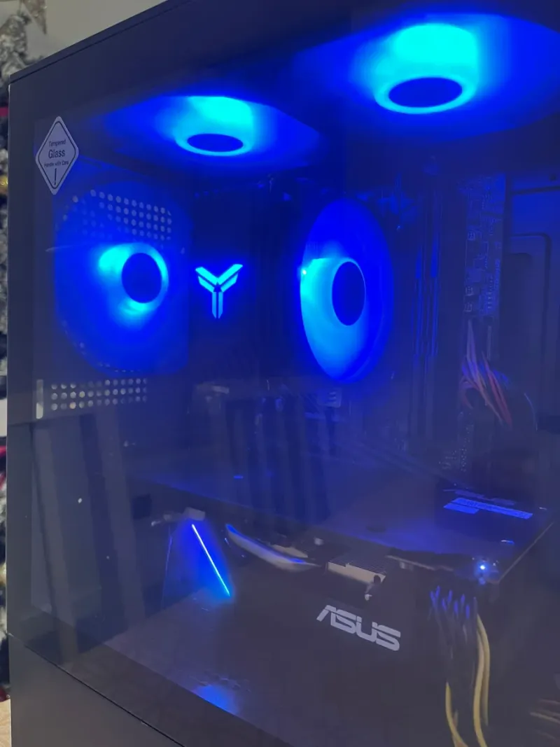 RYZEN 5 / RX 5500XT 8GB / SSD 500GB / 16GB RAM afbeelding 2