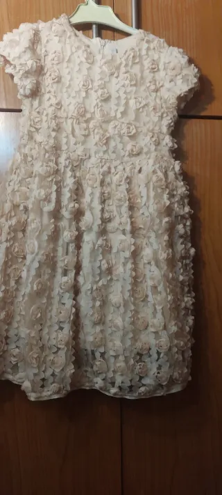 Vestido beige talla 8 años