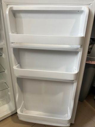Nevera OK. OFK 181 E W