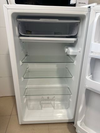 Nevera OK. OFK 181 E W