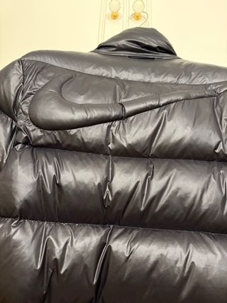 Chaqueta Nike Plumas Negra