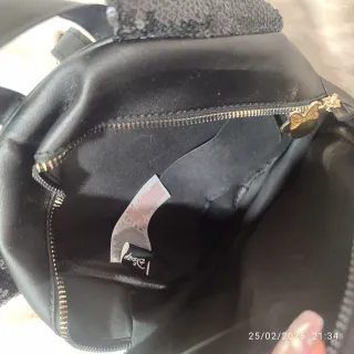 Mochila Minnie Disney Negra y Dorada