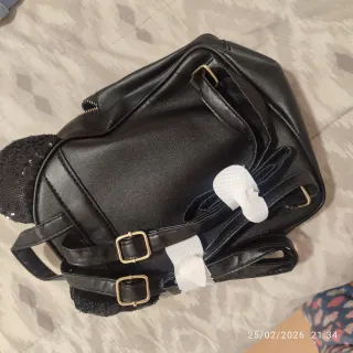 Mochila Minnie Disney Negra y Dorada