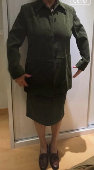 Falda antelina verde talla 40