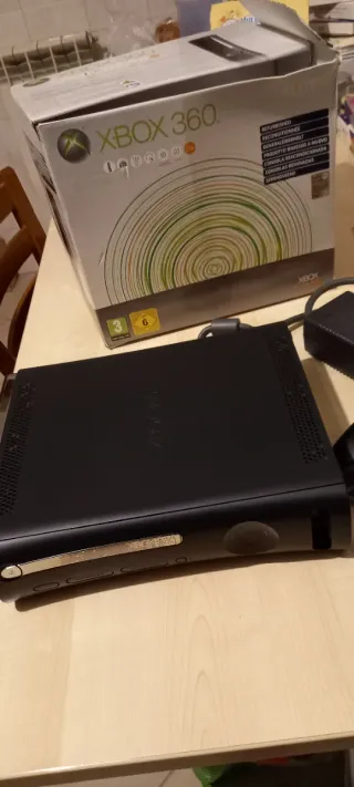 Xbox 360 Elite 120GB