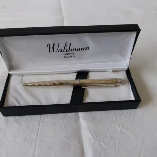 Boligrafos y Estilográficas. Varios modelos.