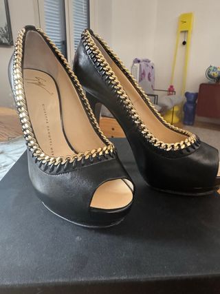 Giuseppe Zanotti Décolleté Nere Tg.37