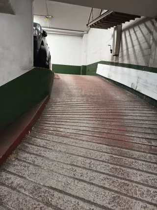 Alquilo plaza de garaje