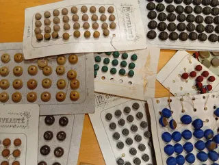 Lote de botones antiguos