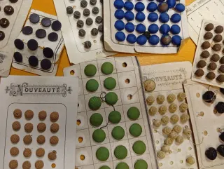 Lote de botones antiguos