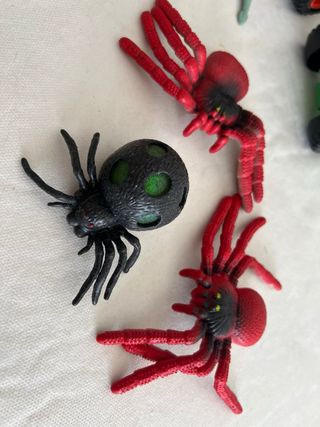 Lote Juguetes: Coche, Muñecos, Maletín