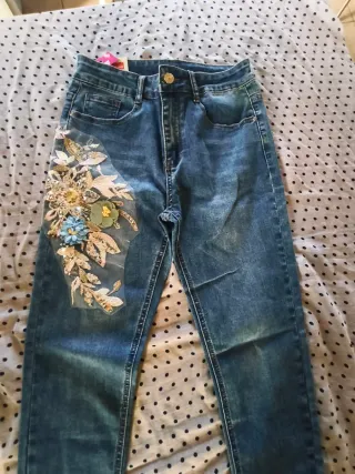 Conjunto Denim: Chaleco, Chaqueta , Falda y pantal