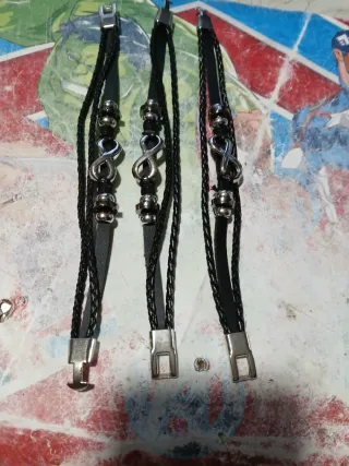 PÚLSERAS, ANILLOS Y COLGANTES.POR 3€ TODOS.