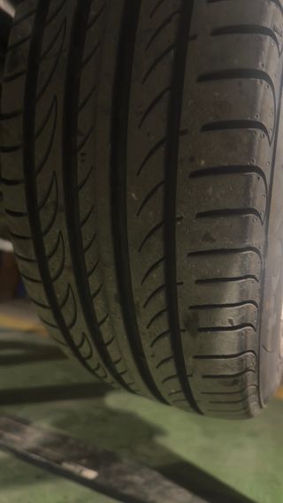 Neumático 225/45 R17 94Y