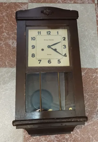 Reloj de pared Enrique Sanchis Sevilla